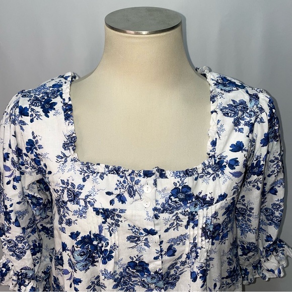Cupcakes & Cashmere Linen Blend Blue Floral Puff Sleeve Women's Size XS - Picture 3 of 10